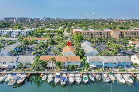 Adosado en venta en Pompano Beach, Florida, 2 dormitorios, 94.57 m2 № 1329931 - foto 2