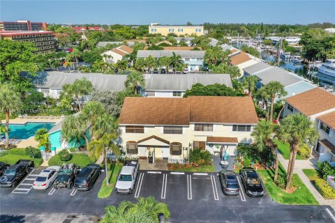 Adosado en venta en Pompano Beach, Florida, 2 dormitorios, 94.57 m2 № 1329931 - foto 14