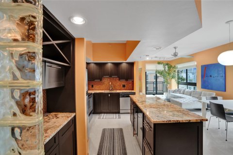 Condo in Fort Lauderdale, Florida, 2 bedrooms  № 961596 - photo 25