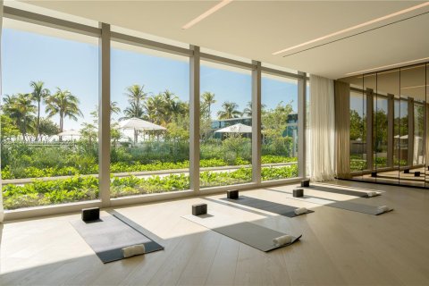 Condominio en venta en Bal Harbour, Florida, 2 dormitorios, 167.69 m2 № 804343 - foto 12