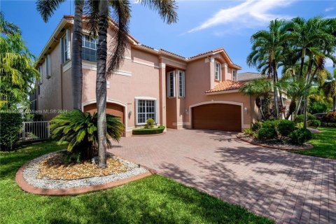 Villa ou maison à vendre à Miramar, Floride: 4 chambres, 324.04 m2 № 1209574 - photo 3