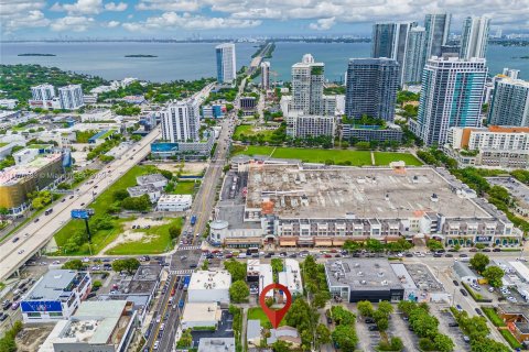 Propiedad comercial en venta en Miami, Florida № 1330351 - foto 7