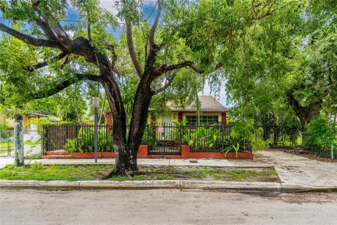 Immobilier commercial à vendre à Miami, Floride № 1330351 - photo 9