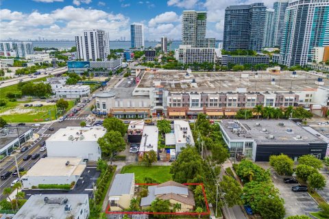 Immobilier commercial à vendre à Miami, Floride № 1330351 - photo 2