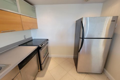 Condo in West Palm Beach, Florida, 2 bedrooms  № 1129001 - photo 27