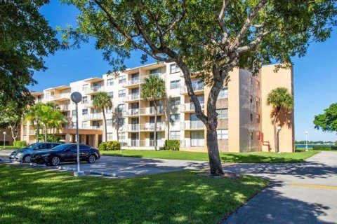 Copropriété à vendre à West Palm Beach, Floride: 2 chambres, 89.19 m2 № 1129001 - photo 7