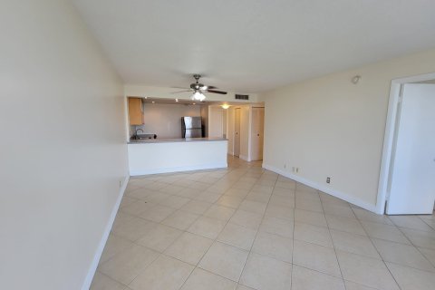 Condominio en venta en West Palm Beach, Florida, 2 dormitorios, 89.19 m2 № 1129001 - foto 23