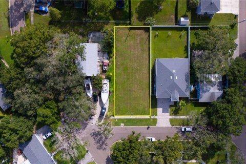 Terreno en venta en Saint Petersburg, Florida № 1368198 - foto 7