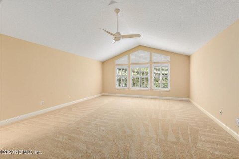 House in Jacksonville, Florida 4 bedrooms, 357.3 sq.m. № 812587 - photo 26