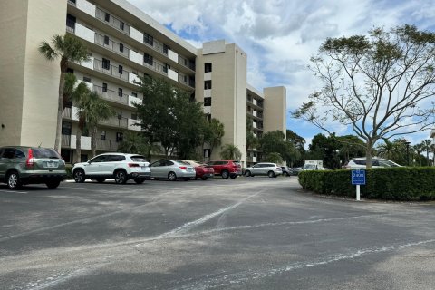 Condo in Deerfield Beach, Florida, 2 bedrooms  № 1100136 - photo 2