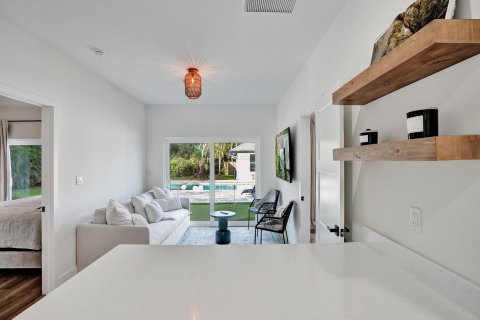 Casa en venta en West Palm Beach, Florida, 6 dormitorios, 431.16 m2 № 1100083 - foto 22