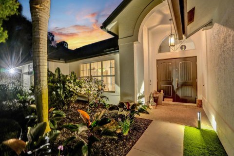 Casa en venta en West Palm Beach, Florida, 6 dormitorios, 431.16 m2 № 1100083 - foto 4