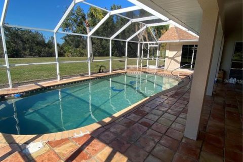 Casa en venta en Punta Gorda, Florida, 3 dormitorios, 221.2 m2 № 914895 - foto 15