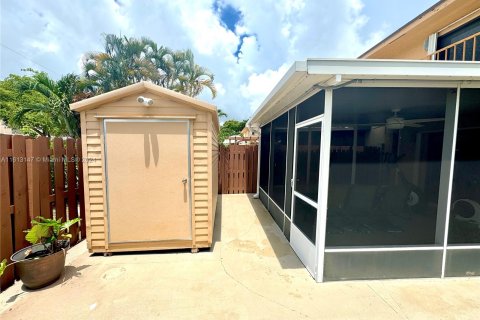 Touwnhouse à vendre à Dania Beach, Floride: 2 chambres, 95.13 m2 № 1235110 - photo 19