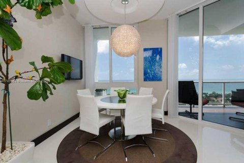 Condominio en venta en Aventura, Florida, 5 dormitorios, 435.71 m2 № 5913 - foto 7