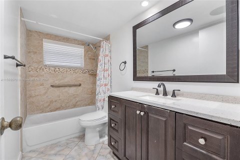 Condominio en venta en Sunrise, Florida, 1 dormitorio, 78.97 m2 № 1080868 - foto 26