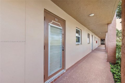 Condominio en venta en Sunrise, Florida, 1 dormitorio, 78.97 m2 № 1080868 - foto 3