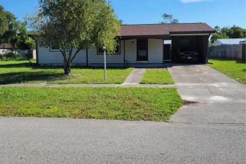 Casa en venta en Spring Hill, Florida, 2 dormitorios, 80.27 m2 № 1398804 - foto 1