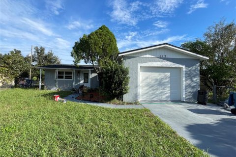 House in Lake Wales, Florida 3 bedrooms, 97.55 sq.m. № 1398006 - photo 1