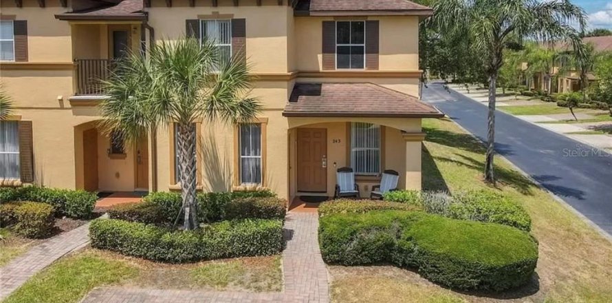 Townhouse in Davenport, Florida 4 bedrooms, 172.43 sq.m. № 1398008