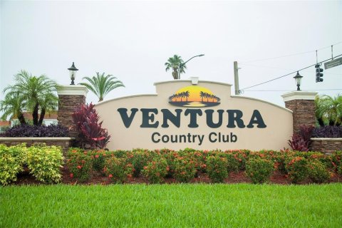 Condo in Orlando, Florida, 2 bedrooms  № 1365036 - photo 17