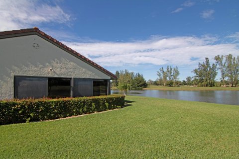 Villa ou maison à vendre à Boynton Beach, Floride: 2 chambres, 127.46 m2 № 890423 - photo 16