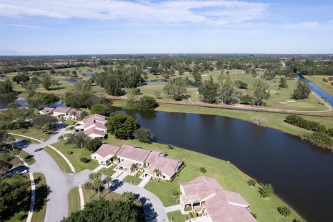 Casa en venta en Boynton Beach, Florida, 2 dormitorios, 127.46 m2 № 890423 - foto 5