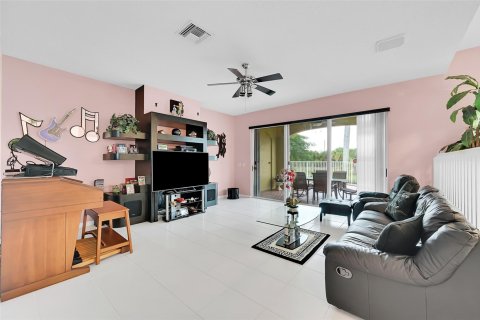 House in Boca Raton, Florida 4 bedrooms, 272.67 sq.m. № 921167 - photo 26