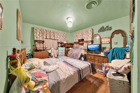 Villa ou maison à vendre à Hialeah, Floride: 2 chambres, 159.14 m2 № 1395207 - photo 15