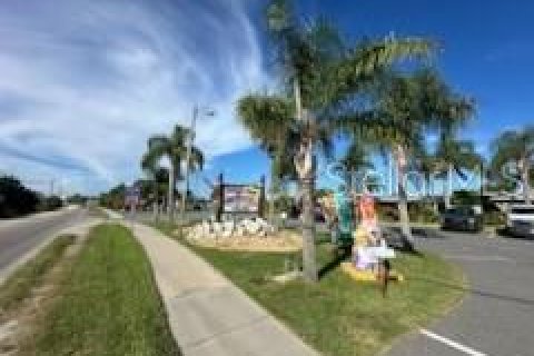 Terreno en venta en Hernando Beach, Florida № 1373662 - foto 4