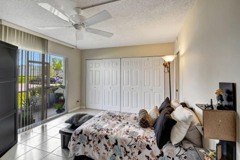 Condo in Boca Raton, Florida, 1 bedroom  № 1160748 - photo 13