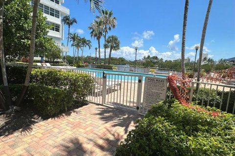 Condominio en venta en Fort Lauderdale, Florida, 1 dormitorio, 83.24 m2 № 1160744 - foto 4