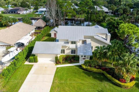 Villa ou maison à louer à Stuart, Floride: 4 chambres, 257.15 m2 № 874290 - photo 2