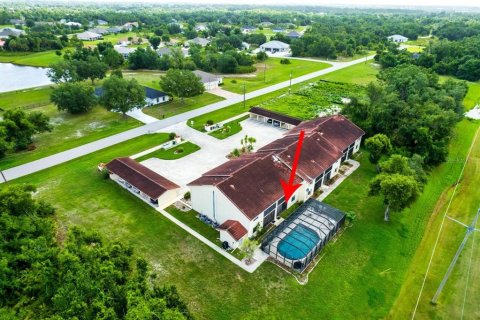 Copropriété à vendre à Punta Gorda, Floride: 2 chambres, 97.55 m2 № 1283643 - photo 4