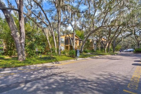 Condo in Tampa, Florida, 2 bedrooms  № 1363576 - photo 29