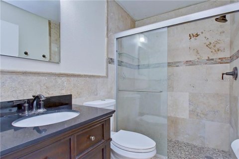 Condo in Tampa, Florida, 2 bedrooms  № 1363576 - photo 21