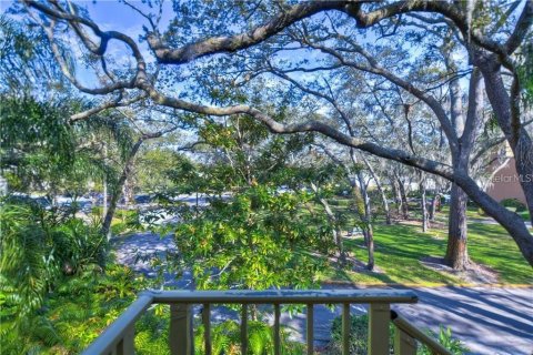 Condo in Tampa, Florida, 2 bedrooms  № 1363576 - photo 3