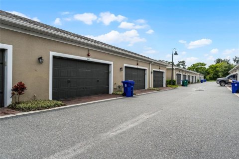 Townhouse in Winter Garden, Florida 3 bedrooms, 156.82 sq.m. № 1363534 - photo 24