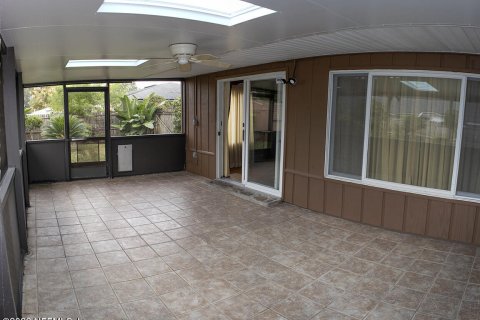 House in Jacksonville, Florida 3 bedrooms, 184.5 sq.m. № 818155 - photo 24