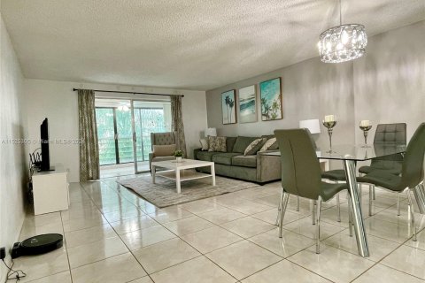 Condominio en venta en Dania Beach, Florida, 2 dormitorios, 110.55 m2 № 983350 - foto 6