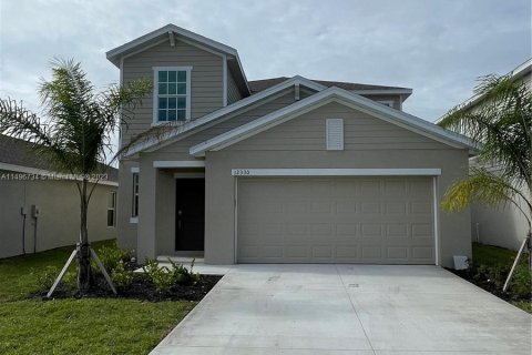 House in Lehigh Acres, Florida 5 bedrooms, 221.94 sq.m. № 876245 - photo 1