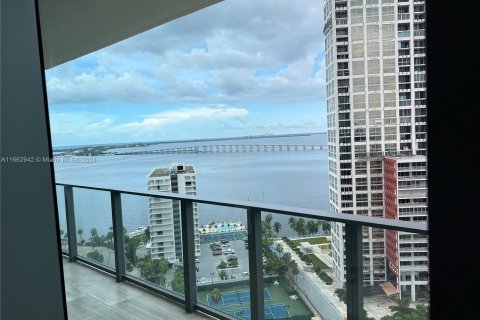 Condo in Miami, Florida, 1 bedroom  № 1372441 - photo 12