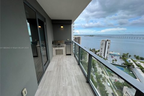 Condo in Miami, Florida, 1 bedroom  № 1372441 - photo 15