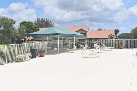 Copropriété à vendre à Boynton Beach, Floride: 2 chambres, 131.46 m2 № 1004935 - photo 5