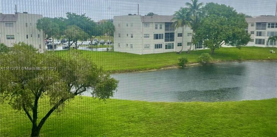 Condo in Sunrise, Florida, 2 bedrooms  № 1399153