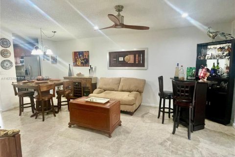 Copropriété à vendre à Sunrise, Floride: 2 chambres, 78.97 m2 № 1399153 - photo 6