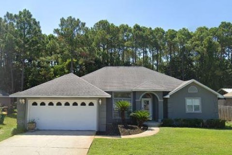 Villa ou maison à louer à Destin, Floride: 3 chambres, 151.06 m2 № 590423 - photo 1