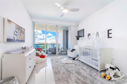 Condo in Miami Beach, Florida, 4 bedrooms  № 350249 - photo 26