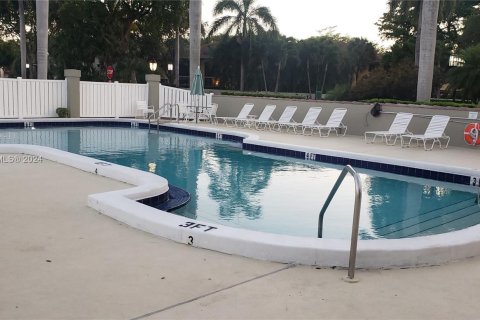 Condo in Delray Beach, Florida, 2 bedrooms  № 1393620 - photo 24