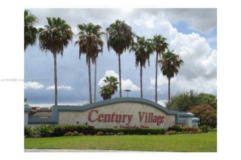 Condominio en venta en Pembroke Pines, Florida, 2 dormitorios, 88.54 m2 № 936010 - foto 21